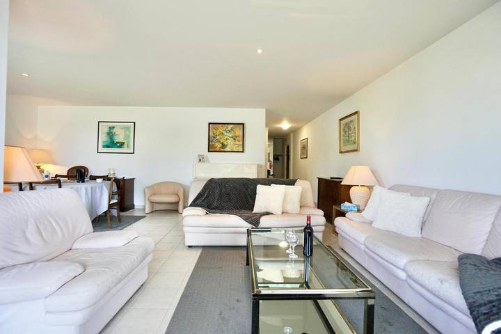 Gîte pour 6 personnes, avec balcon dans Plage du Pérello - 2