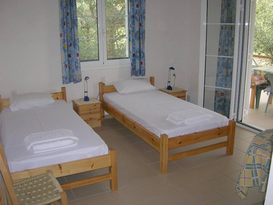 Ruhig gelegen, inmitten eines Olivenhains, nah zum Strand, Wifi | Ferienhaus Ilia, Peloponnes in Golf von Kyparissia