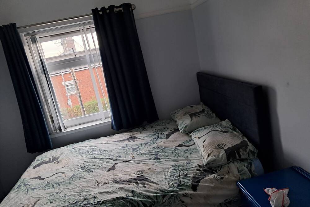 4 Bedroom House to Rent. Two Double Rooms and Two Single Rooms in Belfast, Grafschaft Antrim