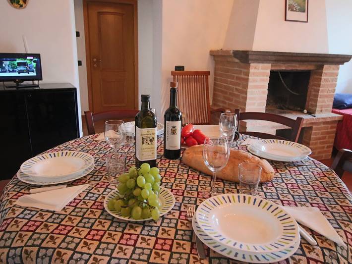 Gîte pour 5 personnes, avec piscine et terrasse ainsi que jardin et jacuzzi, adapté aux familles à Gualdo Cattaneo - 3