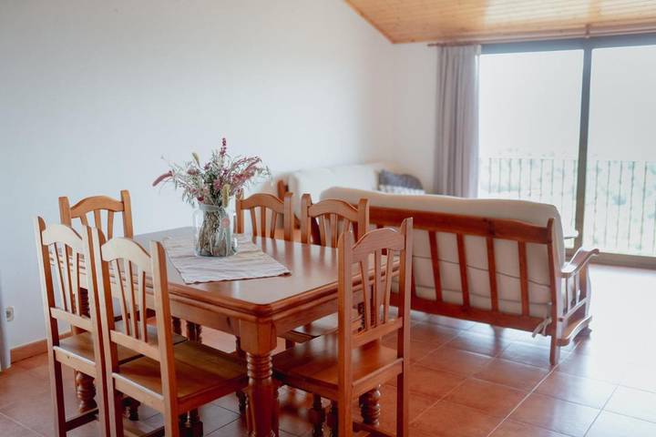 Casa rural para 2 personas, con vistas además de terraza y vistas al lago, Se admiten mascotas en Pallars Jussà - 3