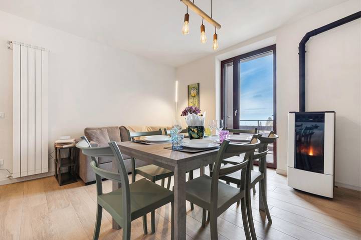 Entire apartment, Apartment 'Casa Mia' with Mountain View, Private Garden and Wi-Fi in San Zeno di Montagna, Garda Mountains