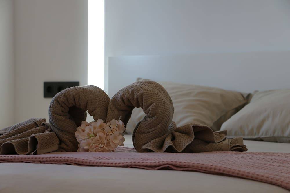 New Luxury Home in Granada with Private Pool in Peligros, Provincia de Granada