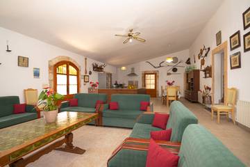 Villa in Llubí, Majorca Center für 12 