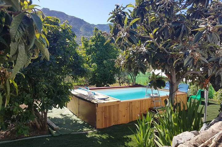 Holiday home for 8 people, with garden and terrace, with pets - 1