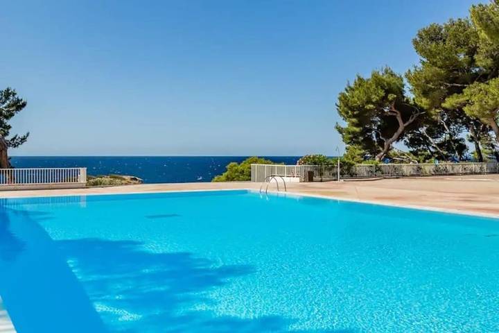 Gîte pour 4 personnes, avec Bassin pour enfant et Piscine dans Plage des Engraviers