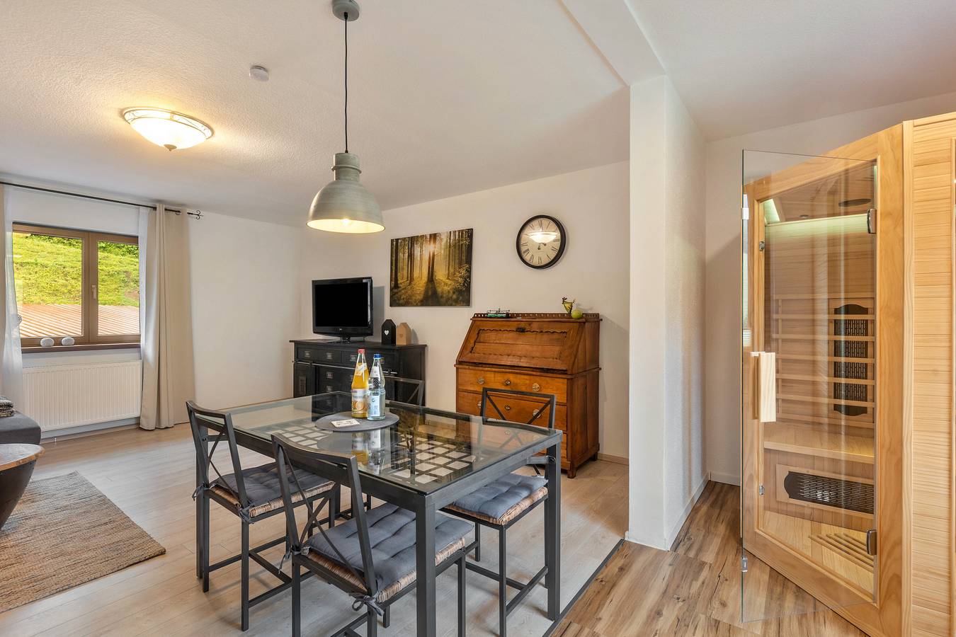 Entire apartment, Holiday Apartment "Helmenhube 2" with Sauna, Community Garden and Wi-Fi in Beerfelden, Odenwaldkreis