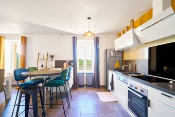 Maison De Vacances pour 8 Personnes dans Loubejac, Périgord Noir, Photo 4