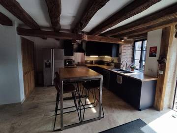 Gîte pour 6 personnes, avec terrasse dans Villerbon