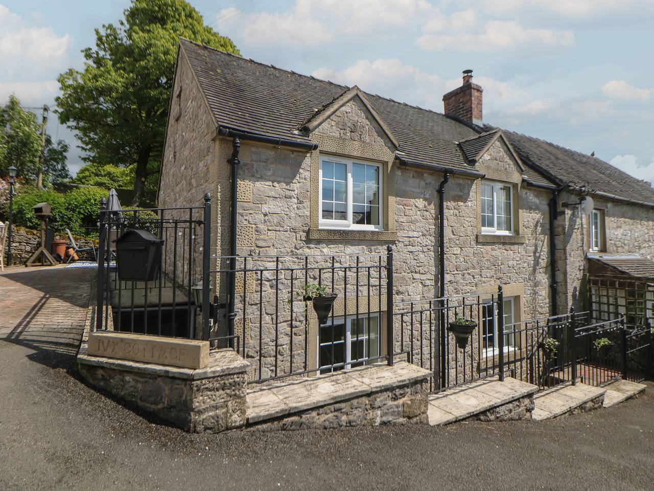 Ivy Cottage in Brassington, Derbyshire