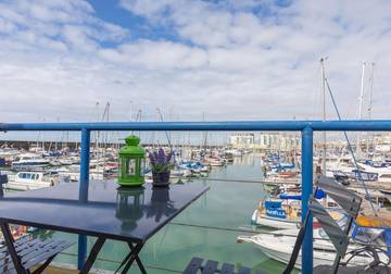 Apartment for 4 People in Brighton Marina, Brighton, Photo 1