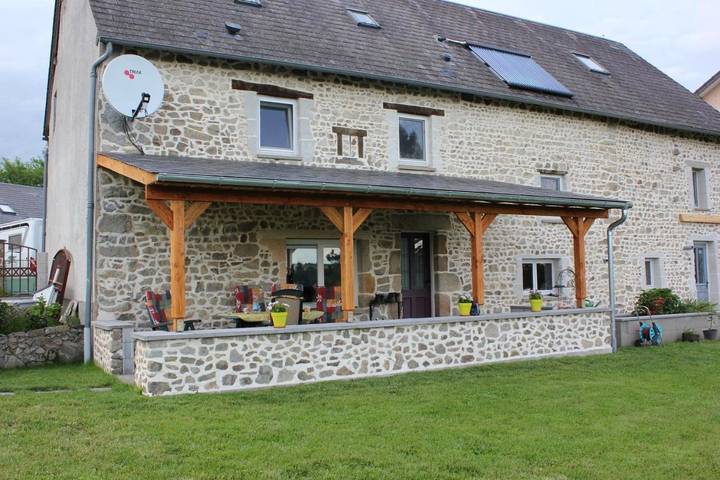 Location de vacances pour 2 personnes, avec jardin et vue à Saint-Gervais-d'Auvergne - 4