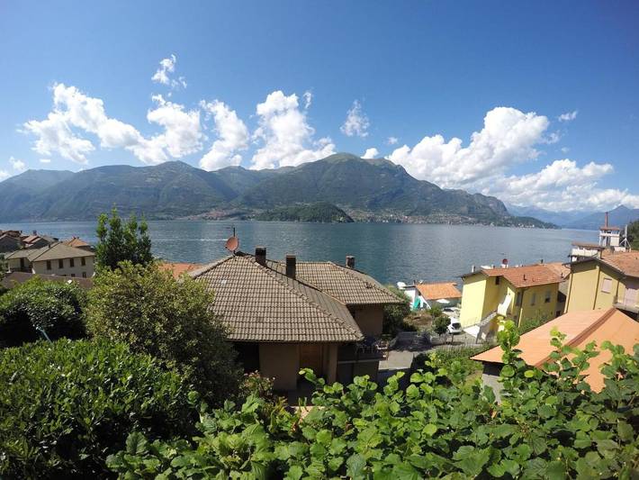 Appartement de vacances pour 3 personnes, avec vue sur le lac ainsi que vue et jardin