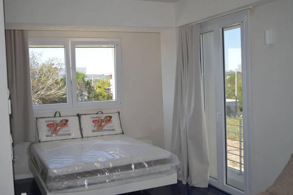 Appartamento intero, Monolocale Rosmarino a 20m dalla spiaggia libera, ideale per una fuga al mare. in Monaco Mirante, Golfo di Taranto