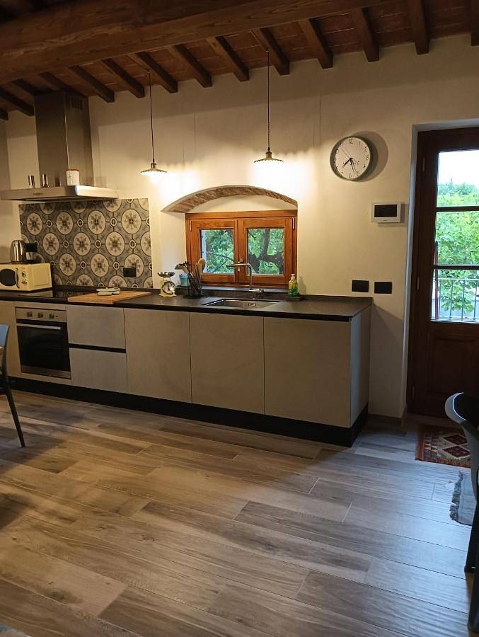 Ferienwohnung für 5 Personen, mit Ausblick und Seeblick sowie Garten