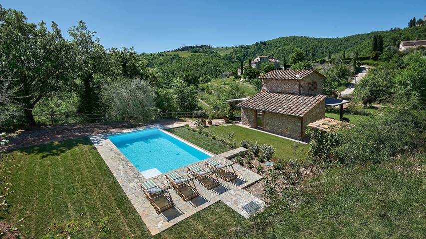 Villa für 2 Personen, mit Terrasse und Garten in Radda in Chianti