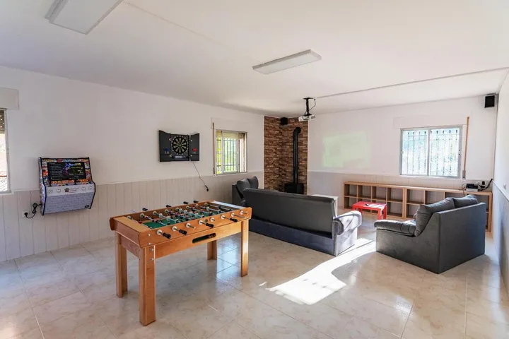 Casa de vacaciones para 11 personas, con terraza además de piscina y vistas, Se admiten mascotas - 1
