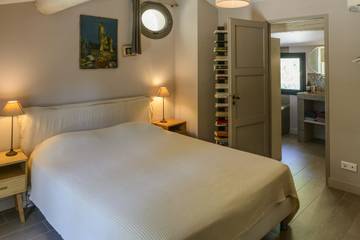 Maison De Vacances pour 8 Personnes dans Lourmarin, Parc naturel régional du Luberon, Photo 3