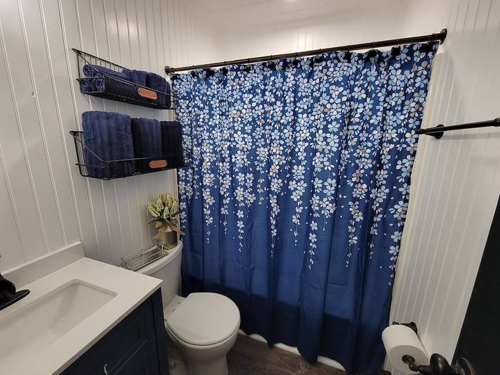 Vacation rental for 7 people, with yard in Nantahala