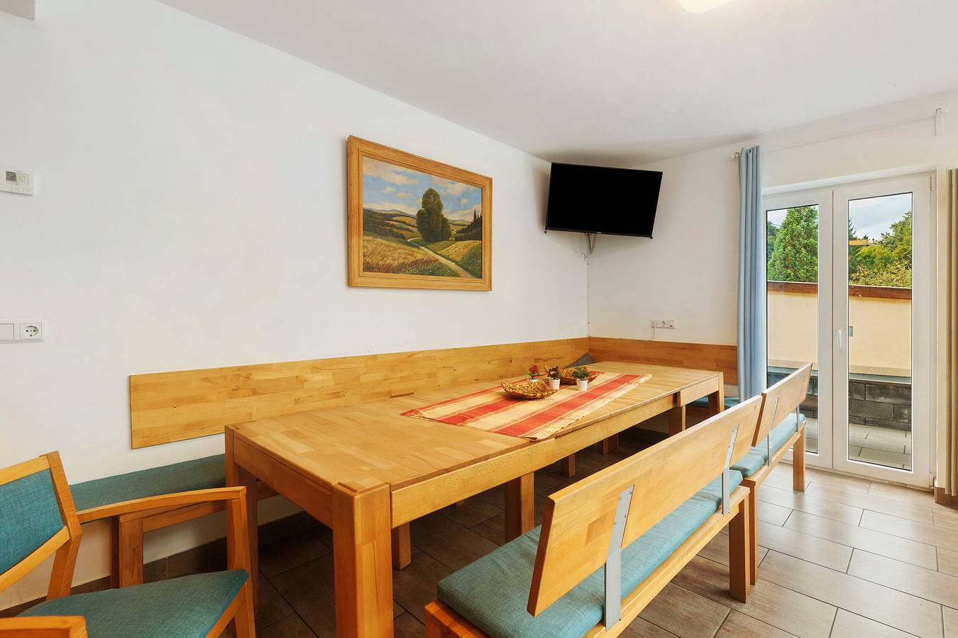 Ferienhaus 'Eifel-Atrium' mit privater Terrasse und Wi-Fi in Zweifelscheid, Eifelkreis Bitburg-Prüm