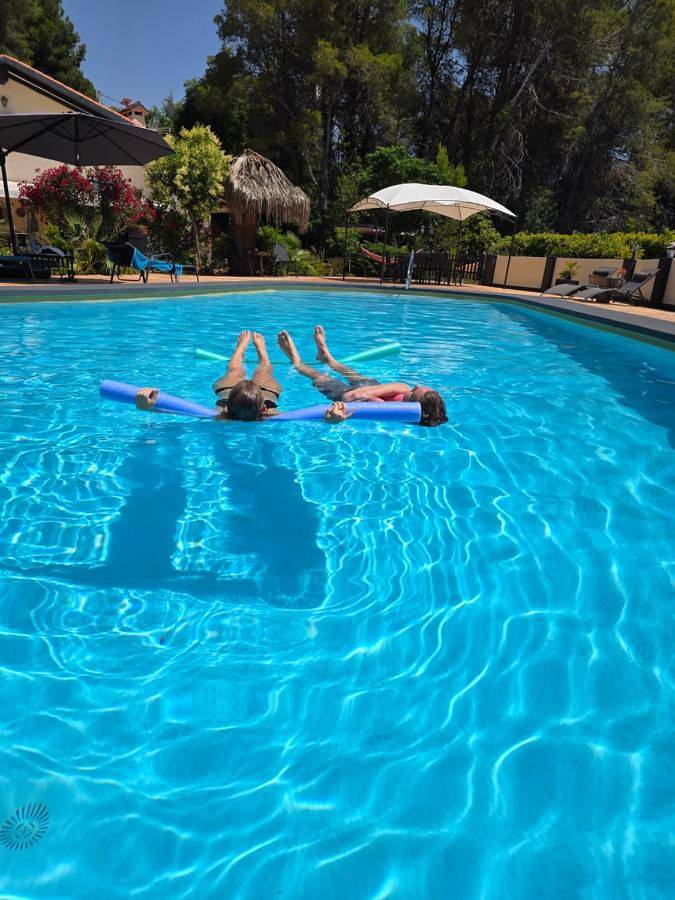 Chalet para 3 personas, con Balcón y Jacuzzi además de Terraza y Jardín en Vall D'albaida - 3