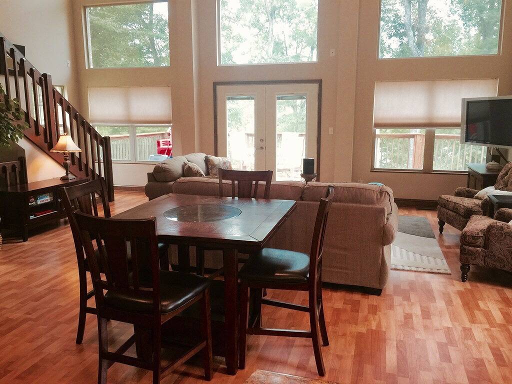 Falcons Crest at Sequoyah Marina (Norris Lake) in Norris Lake