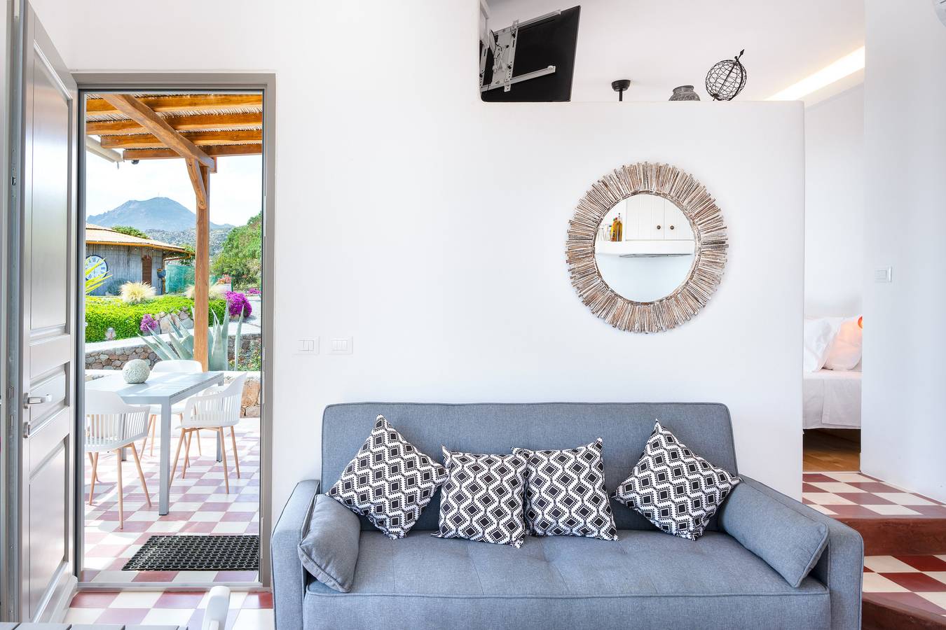 Entire apartment, Apartment 'Chili Moon' with Sea View, Wi-Fi and Air Conditioning in Milos