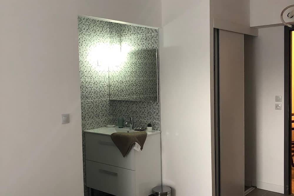 Córcega del Sur, Villa 14 p, piscina, playa a 300m in Sainte-Lucie de Porto-Vecchio, Zonza