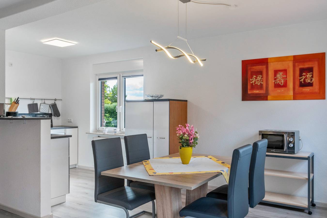 Holiday Home 'Oldorfer Auszeit' with Private Terrace, Private Garden and Wi-Fi in Wangerland, Southern North Sea Coast