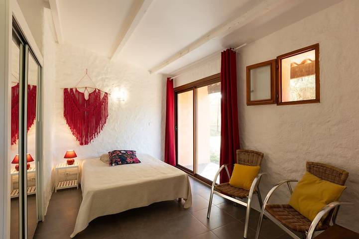 Location de vacances pour 5 personnes, avec jardin et terrasse ainsi que sauna et piscine dans Plage de l'Ostriconi - 2