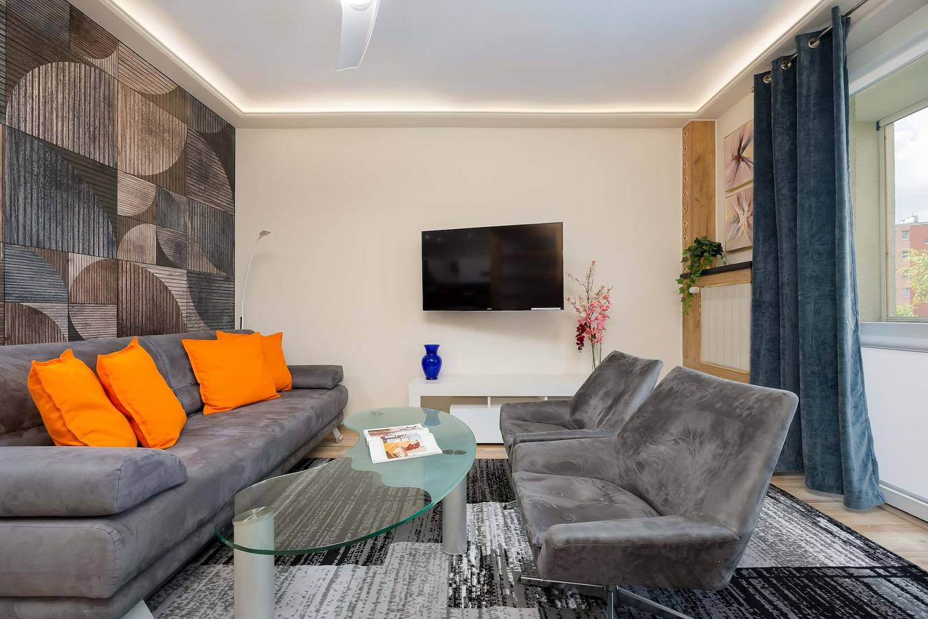 Entire apartment, Dickensa 10   Warsaw   Comfortable Apartment   Near Park Szcz    liwicki in Warsaw, Masovia