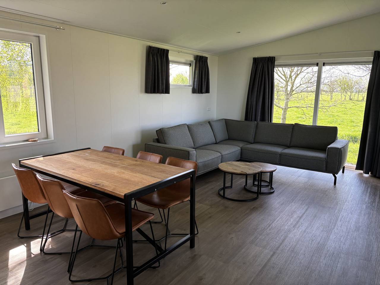 Geräumiges 6-Personen-Chalet mit Terrasse in der Nähe des Naturschutzgebietes Weerribben in Nationalpark Weerribben-Wieden