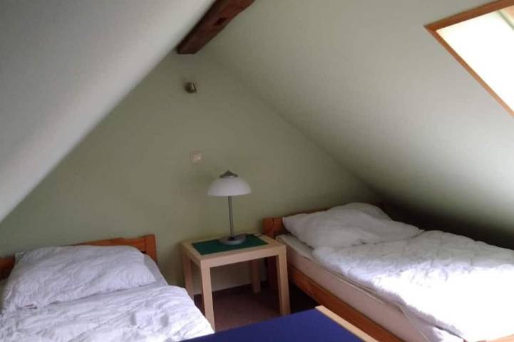 Ganze Wohnung, Kleine Ferienwohnung in Groß Mohrdorf mit Terras in Bisdorf (Groß Mohrdorf), Groß Mohrdorf