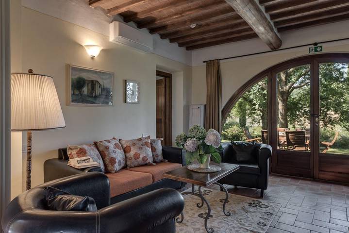 Appartamento per 5 persone, con piscina e giardino in Casole d'Elsa