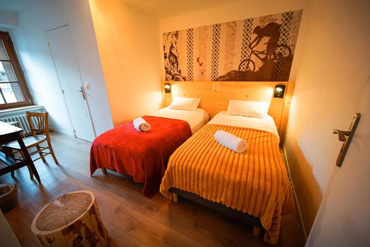 Twin Room with Shared Bathroom in Cervières, Région de Briançon