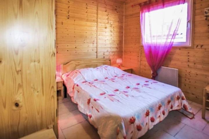 Gîte pour 5 personnes, avec vue ainsi que jardin et terrasse à Thueyts - 3