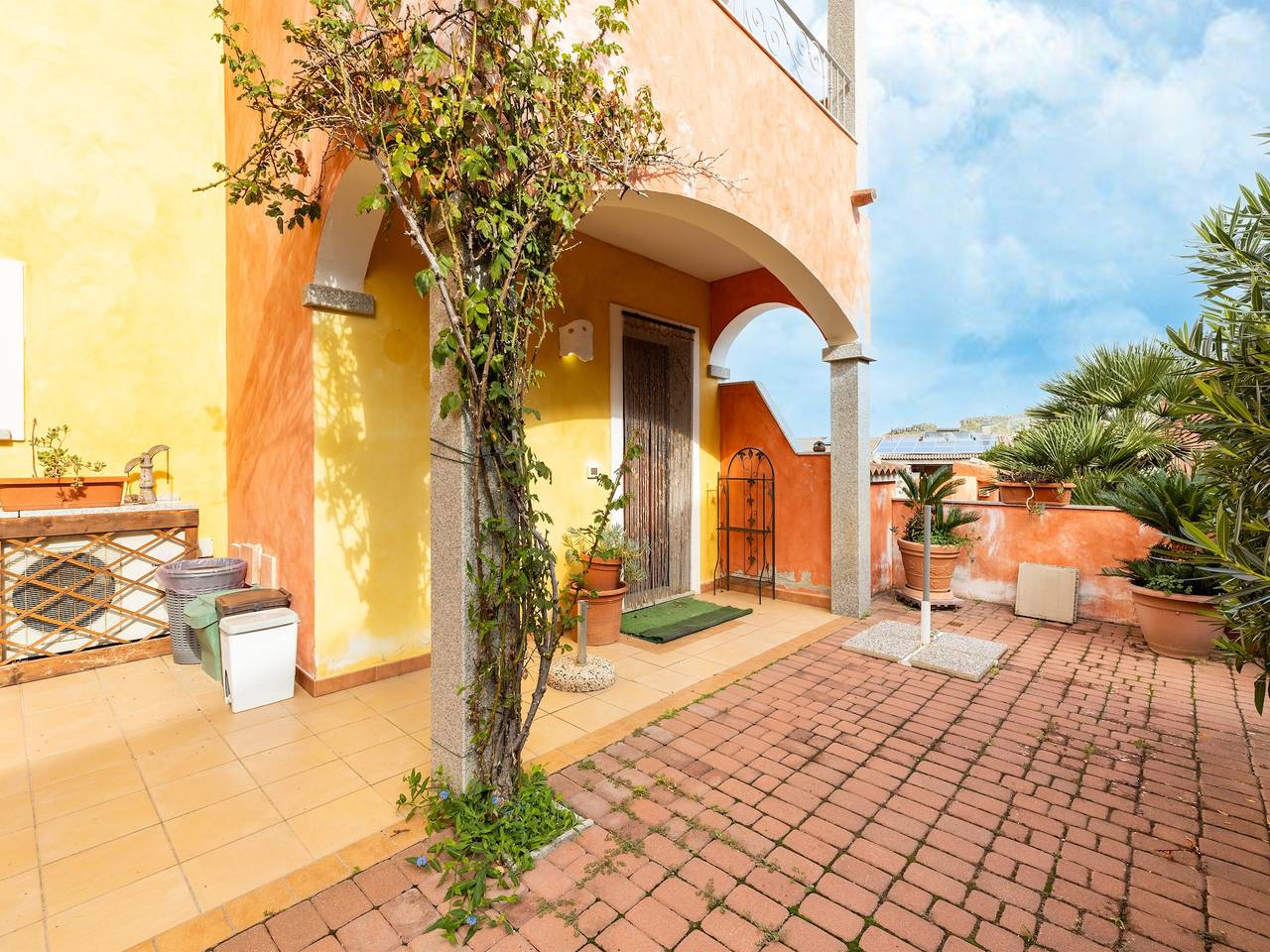 Appartamento intero, Appartamento con giardino, a 300 metri dal mare in Lu Bagnu, Castelsardo