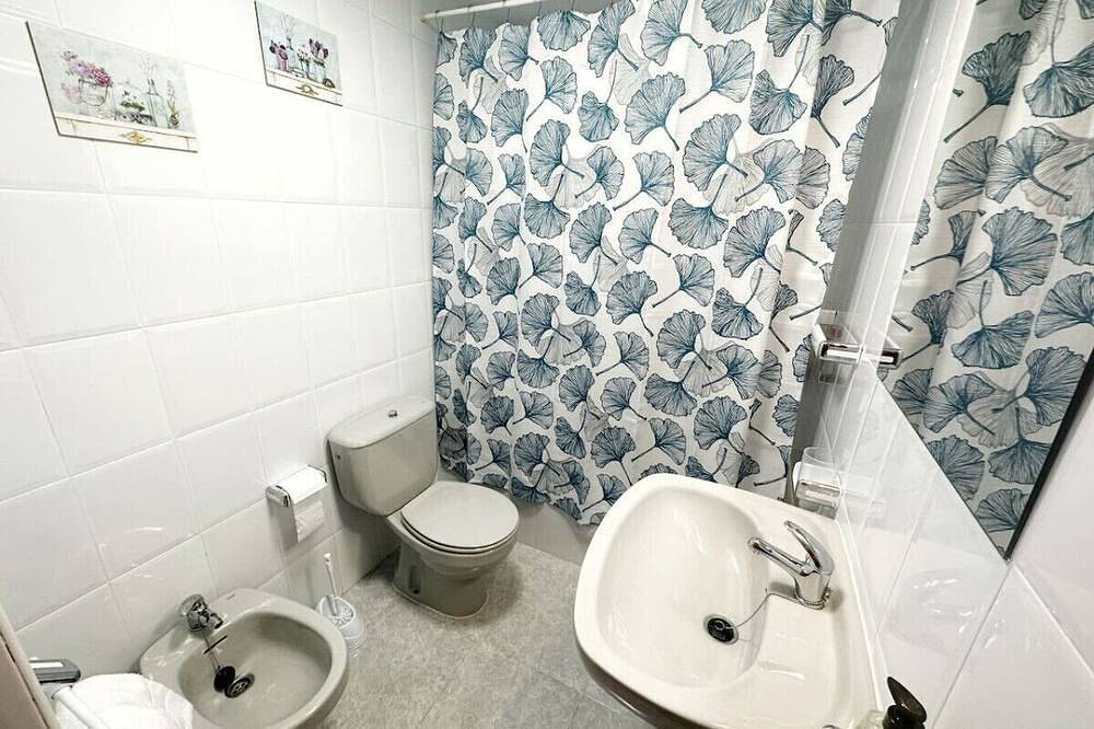 Apartamento entero, Apto céntrico con piscina - Cabo Quintres 12012 in Ajo, Bareyo