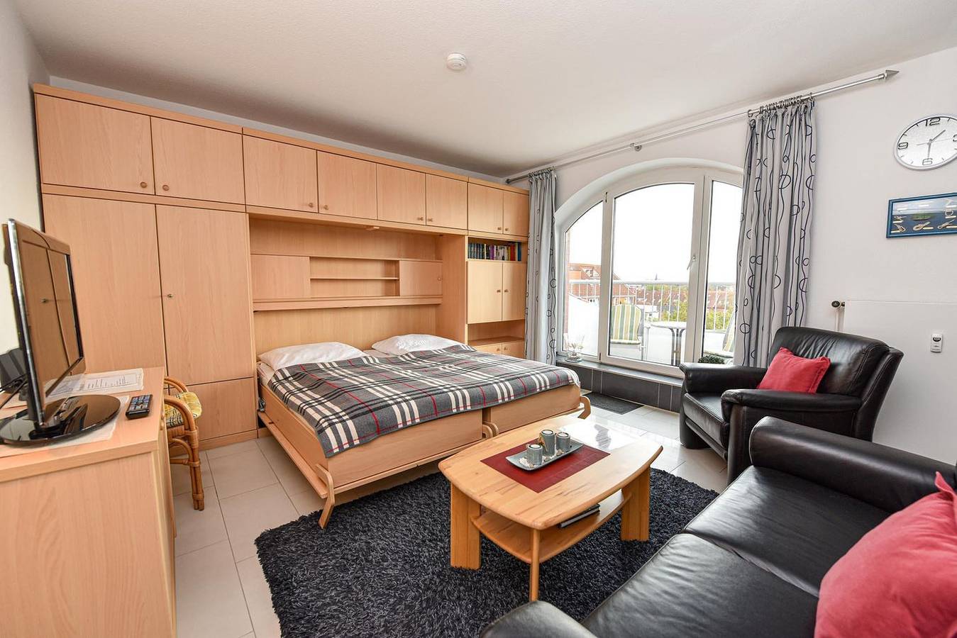 Entire apartment, 1 Zimmer Ferienappartement zur Sonnenseite im 4.Og im Haus Deichgraf in Döse, Cuxhaven