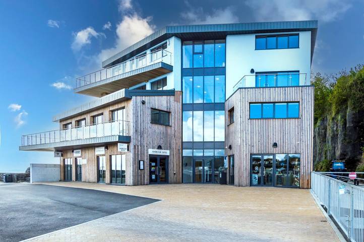 No 3 Ocean Cabins - Saundersfoot Harbour in Saundersfoot, Pembrokeshire