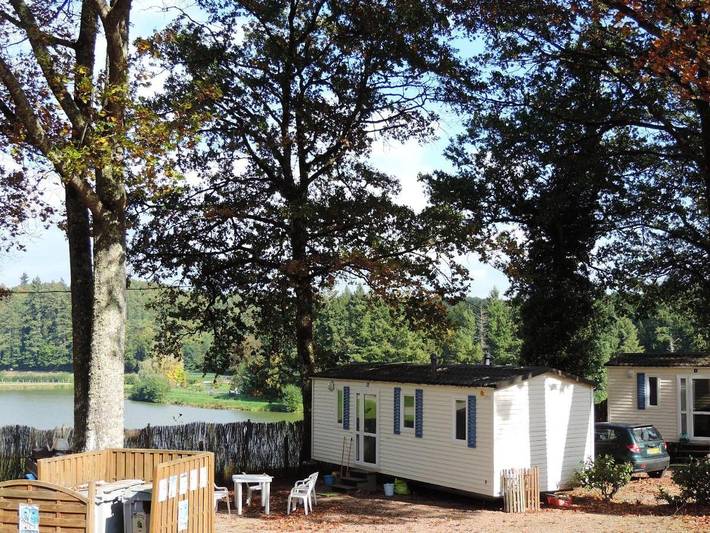 Location de vacances pour 6 personnes, avec piscine ainsi que jardin et vue sur le lac, animaux acceptés à Rochechouart - 3