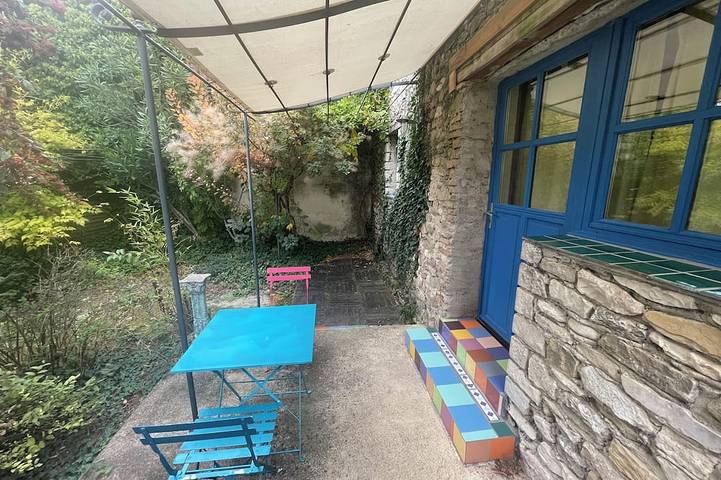 Maison de vacances pour 3 personnes, avec Terrasse ainsi que Jardin et Piscine