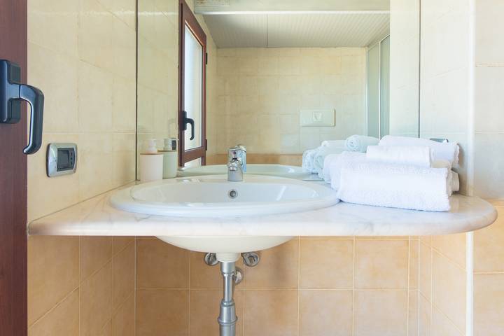 Ferienwohnung für 4 Personen, mit Balkon und Terrasse in Cagliari - 4