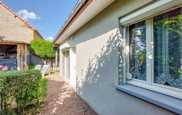 Maison de vacances pour 5 personnes, avec Terrasse et Jardin dans Allier - 4