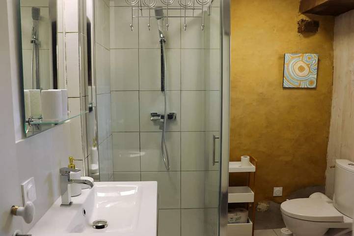 Gîte pour 2 personnes, avec jardin à Saint-Méen-le-Grand - 2