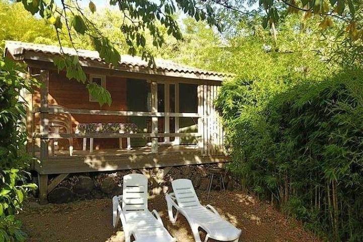 Gîte pour 5 personnes, avec piscine et terrasse à Darbres