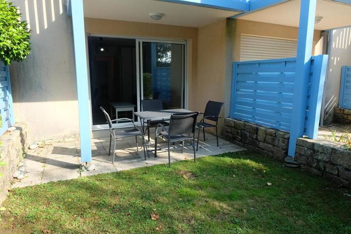 Gîte pour 4 personnes, avec jardin dans Plage Kerleven - 2