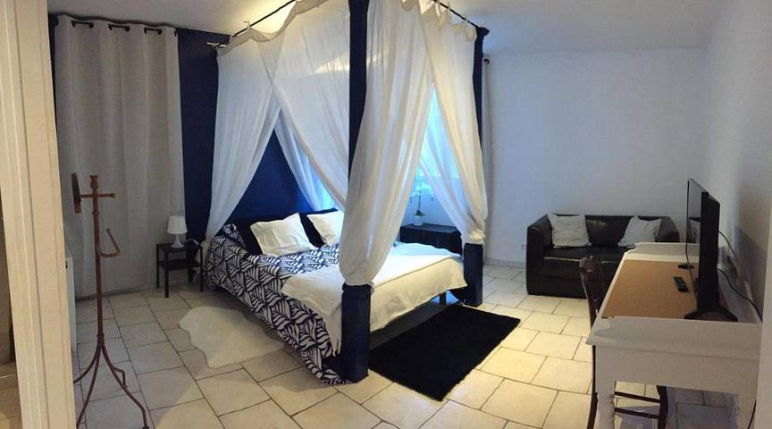 Gîte pour 2 personnes, avec jardin à Le Blanc