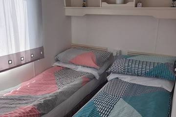 Static Caravan for 4 People in Eastchurch, Kent, Photo 2