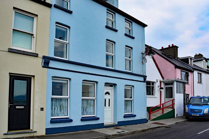 Holiday rental for 6 people in Roundstone